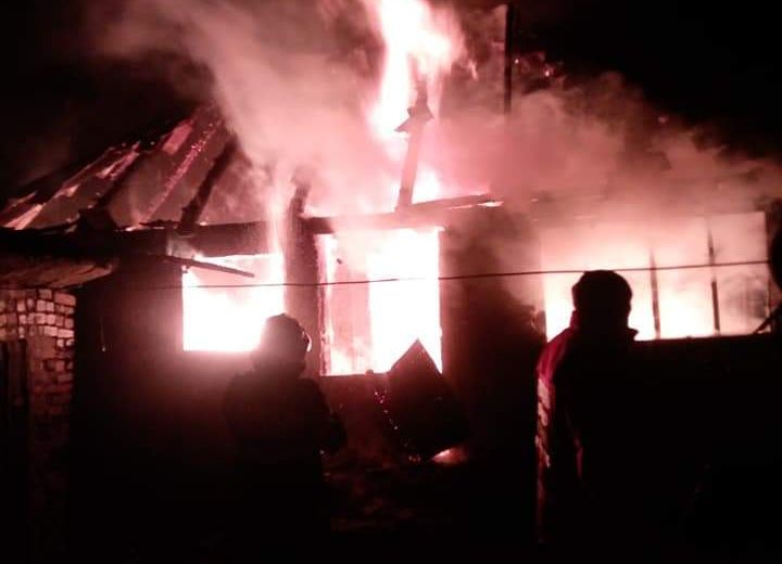 ACUM! ARDE o FABRICĂ din Argeș