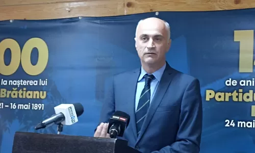 Radu Perianu, singurul candidat care se bate în sondaje doar cu marja de eroare, îi CRITICĂ pe cei care au făcut cele mai mari investiții din istoria județului