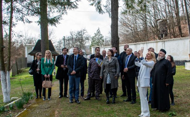Ambasadori de pe trei continente au fost prezenți la Călinești