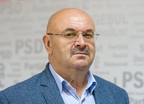Ion Mînzînă: "Am încredere în capacitatea mininistrului Simona Bucura-Oprescu de a veni cu un proiect al Legii Pensiilor care să reducă inechitățile dintre pensionari și o Lege a Salarizării corectă"