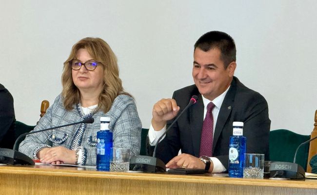 Delegații străine, prezente în ARGEȘ la Târgul de meșteșuguri și produse tradiționale “ROD CU SPOR”!