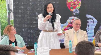 Simona Bucura Oprescu a luat parte la simpozionul "Slove Muscelene"