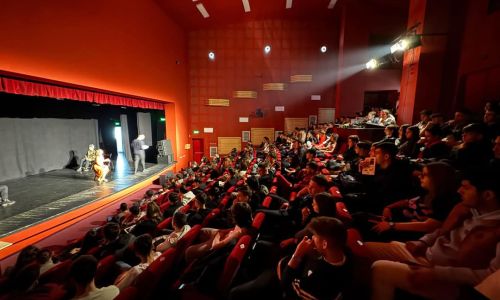 Ziua Mondială a Teatrului a fost marcată la Centrul Cultural Mioveni