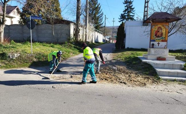 Lucrări de salubrizare la Ștefănești