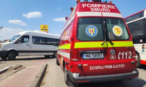 ACUM! Persoană RESUSCITATA în plină stradă în Argeș
