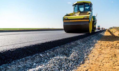 Lucrări de modernizare pe mai multe drumuri din Argeş