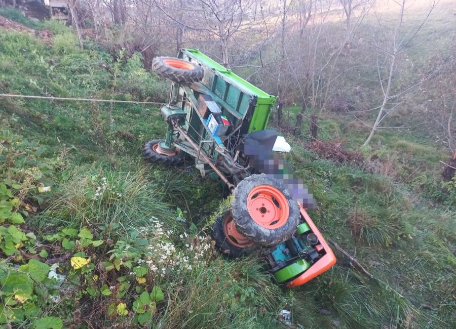 Argeşean MORT după ce a fost STRIVIT de un utilaj agricol