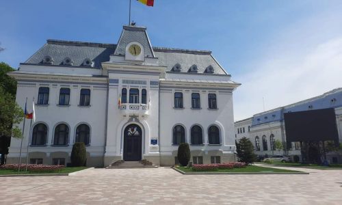Meciurile Campionatului European de Fotbal vor fi transmise pe un ecran imens în Piața Primăriei din Pitești