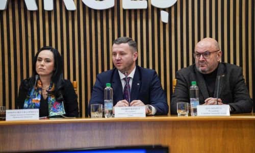 Noi investiții pentru dezvoltare în Argeș. Contractele au fost semnate!