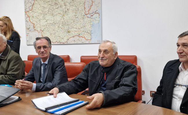 Primarii din Argeş au semnat 15 contracte finanţate prin PNRR