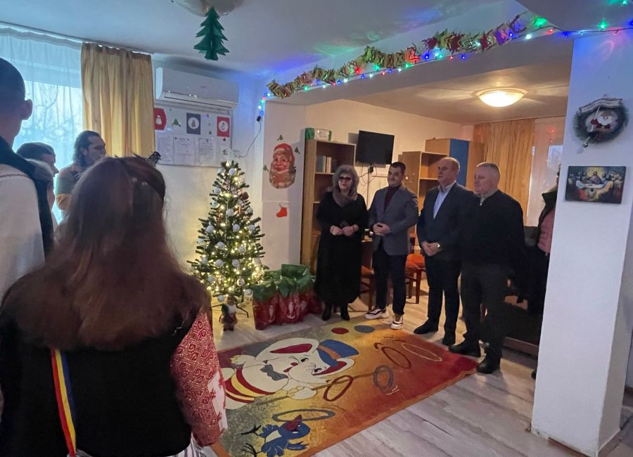 Moş Crăciun, la Complexul de Tip Familial Valea Mare