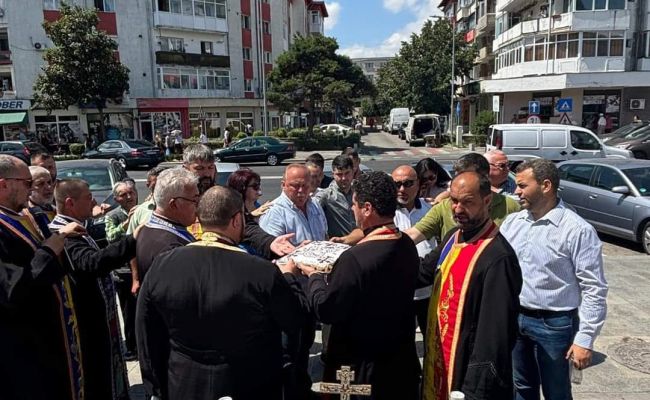 Eroii neamului au fost cinstiți în orașul Topoloveni