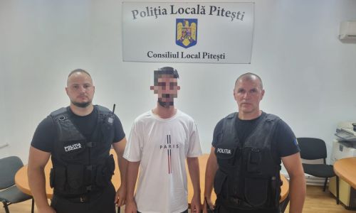 Polițiștii locali piteșteni au returnat un portofel plin cu bani