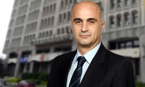 Autorizaţia de construire a unui bloc de locuinţe sociale la Câmpulung, atacată în instanţă