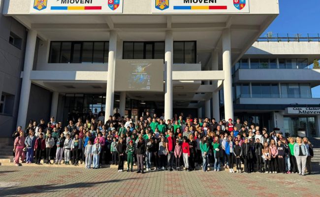 Mioveni, exemplu de implicare în Campania de Curățenie Națională „Let’s Do It, Romania!”