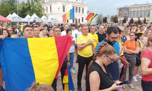 Primarul Cristian Gentea a urmărit meciul României alături de mii de piteșteni