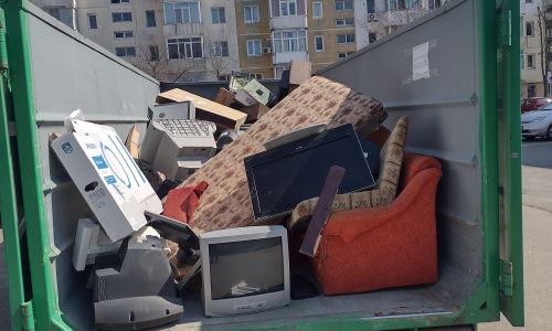Săptămâna viitoare are loc campania de colectare GRATUITĂ a deșeurilor voluminoase și DEEE, în Pitești!