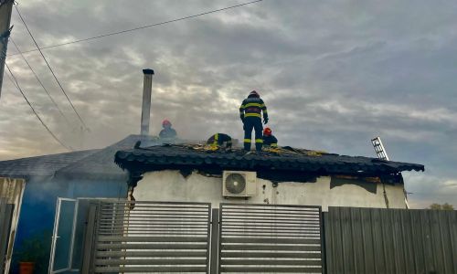 ACUM! Incendiu URIAȘ în Argeș