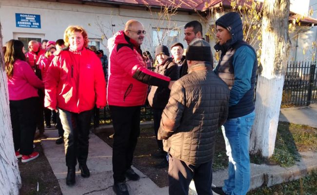 Președintele Ion Mînzînă și echipa PSD Argeș, în mijlocul cetățenilor din Hîrtiești, Boteni, Mioarele, Poienarii de Muscel, Rătești, Căteasca, Oarja, Poiana Lacului, Uda. PSD are cel mai bun program de dezvoltare locală!