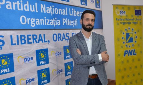 PNL vrea INVESTIȚII în Pitești...DULĂPIOARE, TRENULEȚ, DESENE PE ASFALT și...