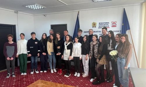 Elevii de 10 ai Piteştiului au fost premiaţi