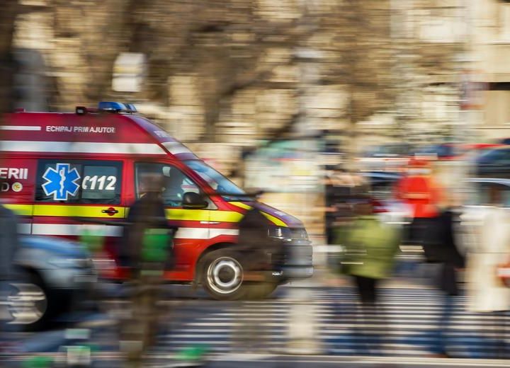 Accident GRAV în Argeș! Copil de 3 ani LOVIT de o mașină