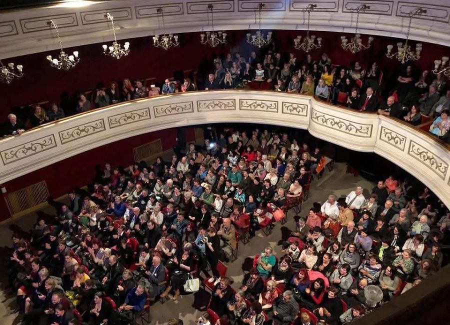 Teatrul „Alexandru Davila” primește peste 4,3 milioane de lei de la Guvern