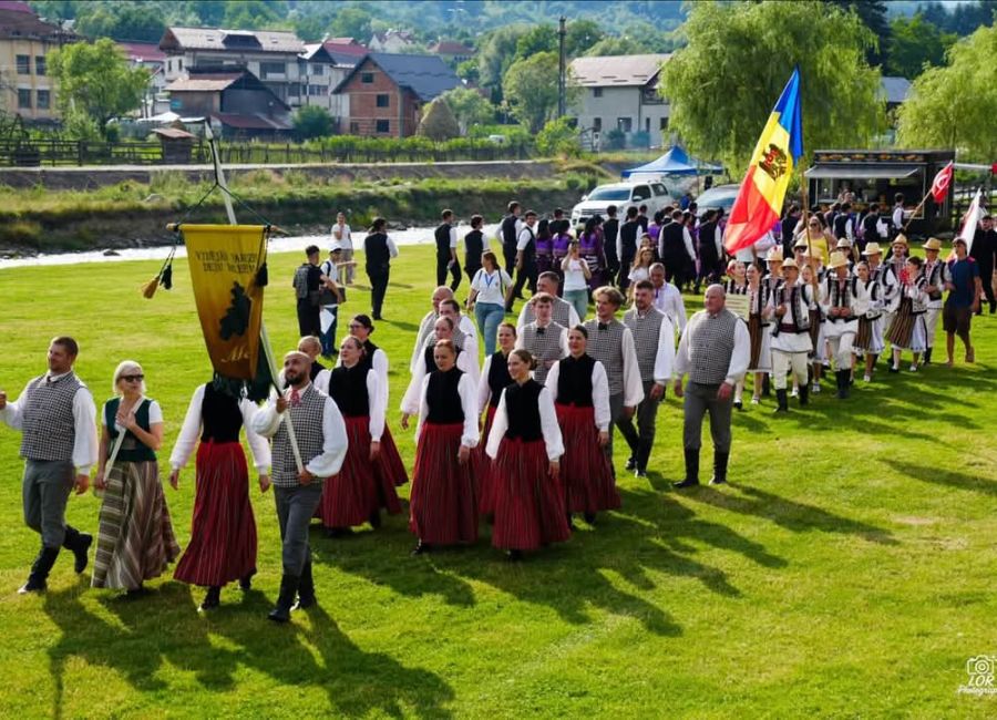Festivalul Internațional de Folclor „Carpați” a ajuns pentru prima dată la Corbeni!