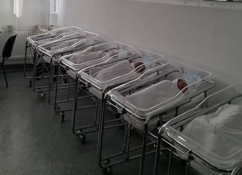 Cinci copilași au venit pe lume în primele două zile de Paște la Spitalul Județean Argeș