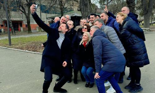 Maimuțăreala liberalilor la Câmpulung!
