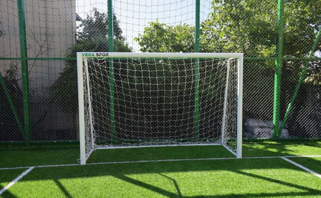 Încă un teren modern de sport a fost inaugurat în Pitești