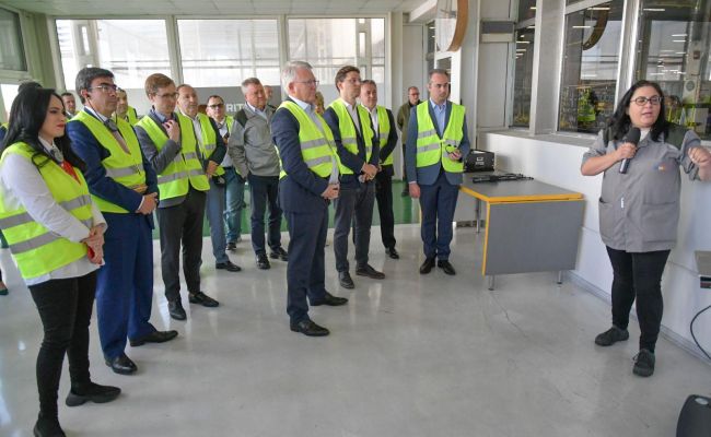 Unul dintre cei mai importanți lideri europeni, în Argeș alături de ministrul Muncii, Simona Bucura-Oprescu, și de președintele Consiliului Județean, Ion Mînzînă!