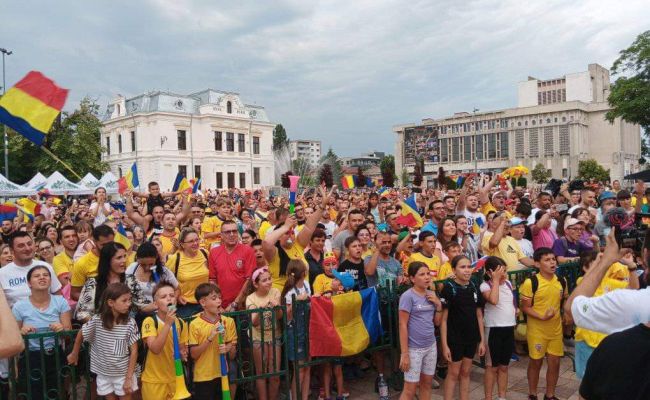 Primarul Cristian Gentea a urmărit meciul României alături de mii de piteșteni