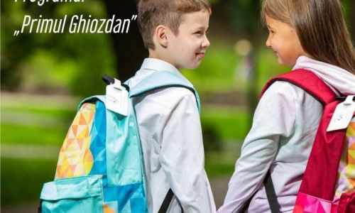 398 de copii din Mioveni încep școala cu ghiozdane și rechizite oferite gratuit
