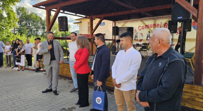 Comuna Boțești a îmbrăcat azi straie de sărbătoare!