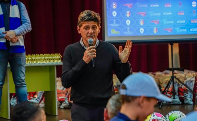 Nume mari ale fotbalului au fost alături de fotbaliștii de la Unirea Bascov
