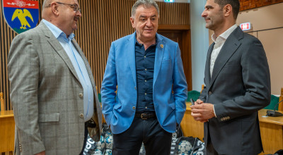 Ion Mînzînă, Cristian Gentea și Dani Coman au anunțat un proiect major pentru școala de fotbal din Pitești:  Consiliul Județean va investi puternic în Centrul de Copii și Juniori