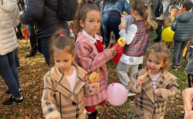 Primarul Gentea, în mijlocul elevilor din Piteşti!