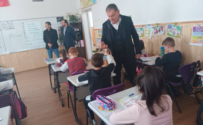 Sponsorizare obținută de Primarul Piteștiului pentru Școala 12