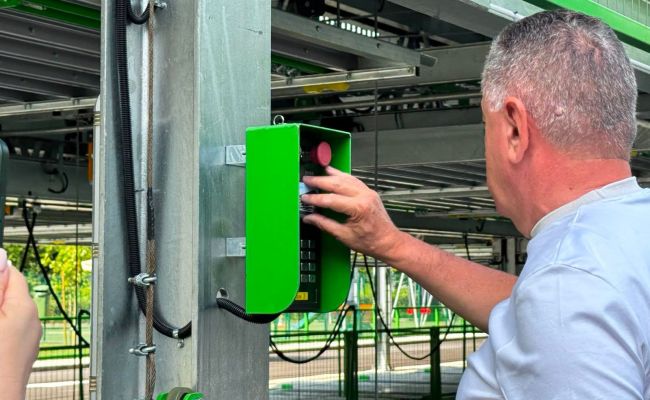 A fost inaugurată prima parcare supraterană semiautomatizată din Pitești