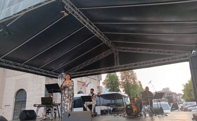 Ozana Barabancea, spectacol de neuitat în centrul Piteștiului