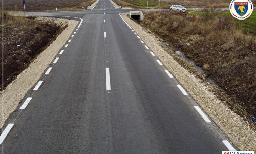 Lucrări pe mai multe drumuri din Argeş