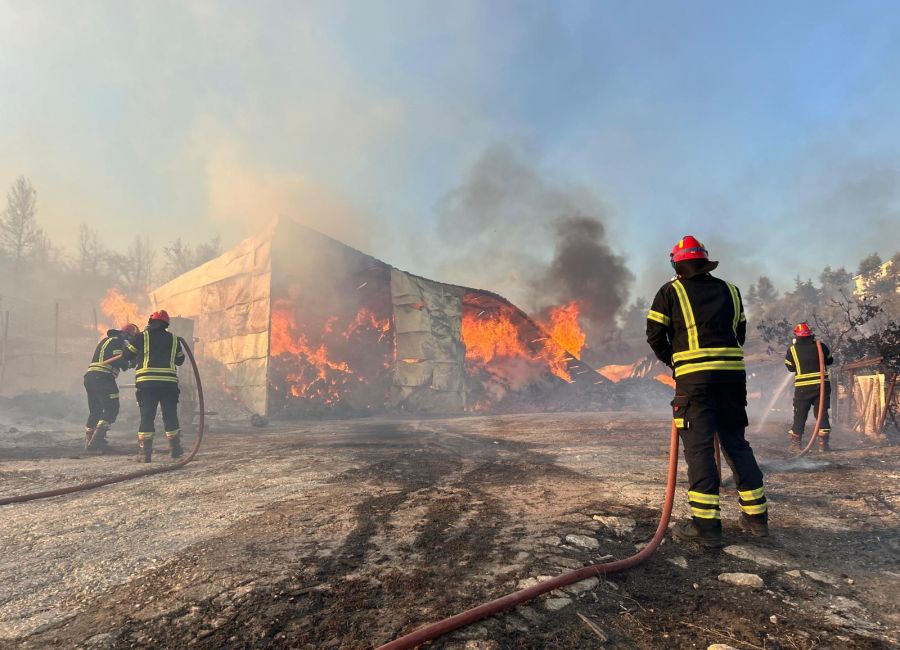 ACUM! ARDE un RESTAURANT din Argeș