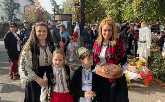 Primarul Gentea, în mijlocul elevilor din Piteşti!