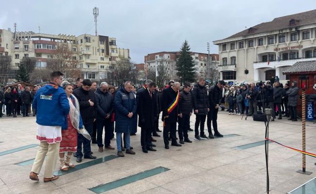La Mioveni au fost marcaţi 164 de ani de la Mica Unire