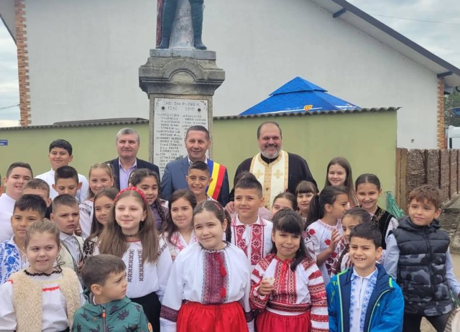 Ziua Eroilor a fost comemorată în comuna Bradu!