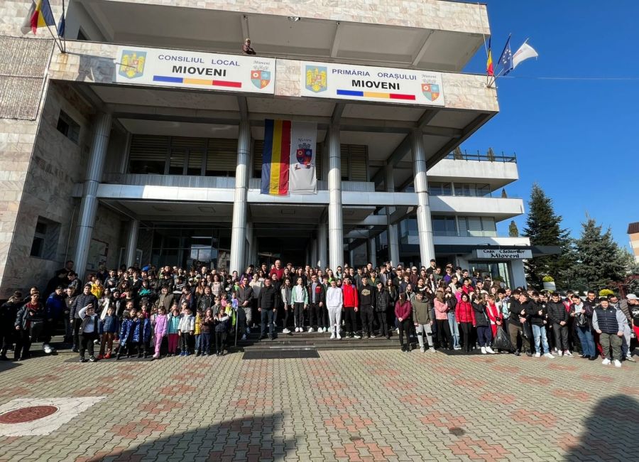 Amplă acţiune de ecologizare derulată la Mioveni