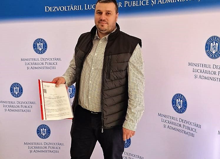 Lucrări privind extinderea reţelei de canalizare în comuna Berevoeşti