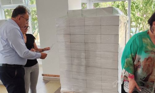 Primăria Mioveni, ghiozdane și rechizite pentru elevii din clasele pregătitoare!