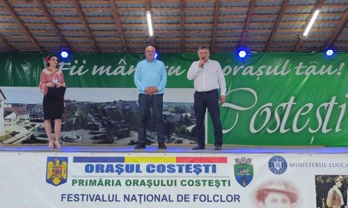 Ion Mînzînă, la Costești: “Să fim mai buni, mai  solidari, mai uniți, pentru că numai așa putem avea un viitor!”